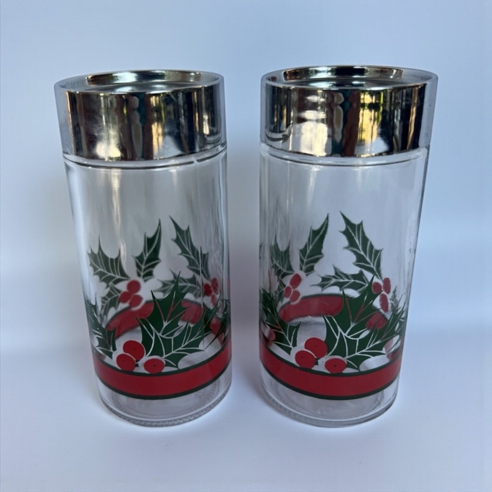 Vintage 90's Libbey Glass Holly and Berry Salt and Pepper Shakers EUC
